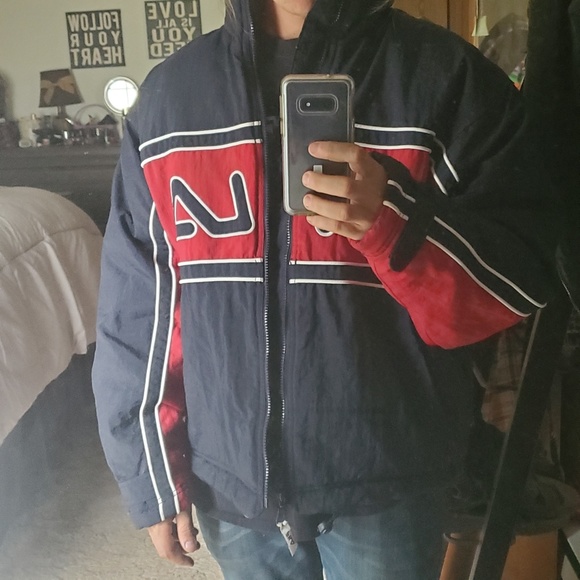 🔥sold🔥Hooded FILA Puffer Coat--Embroidered! - Picture 8 of 8